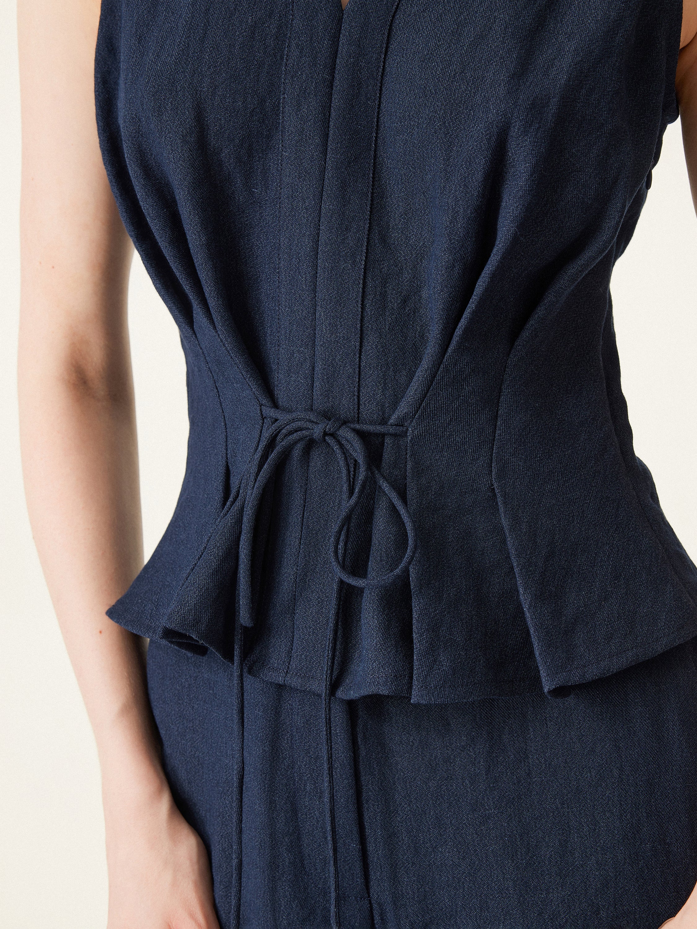 2Pcs Set Collared V-neck Sleeveless Top & Mid Rise Flared Pant with Pockets - Image 5