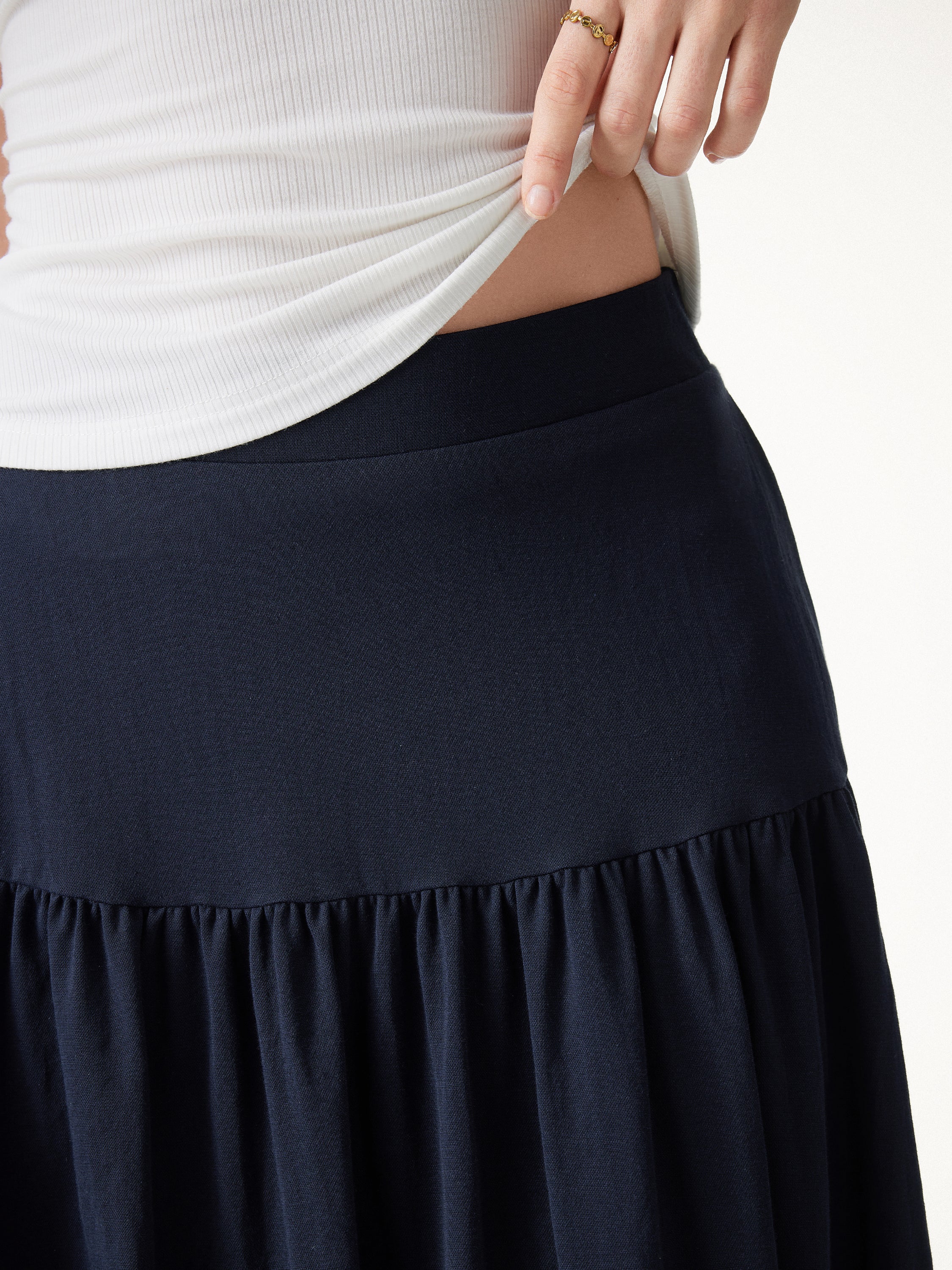 2Pcs Set Cropped Bra Top & Midi Skirt with Pockets - Image 8