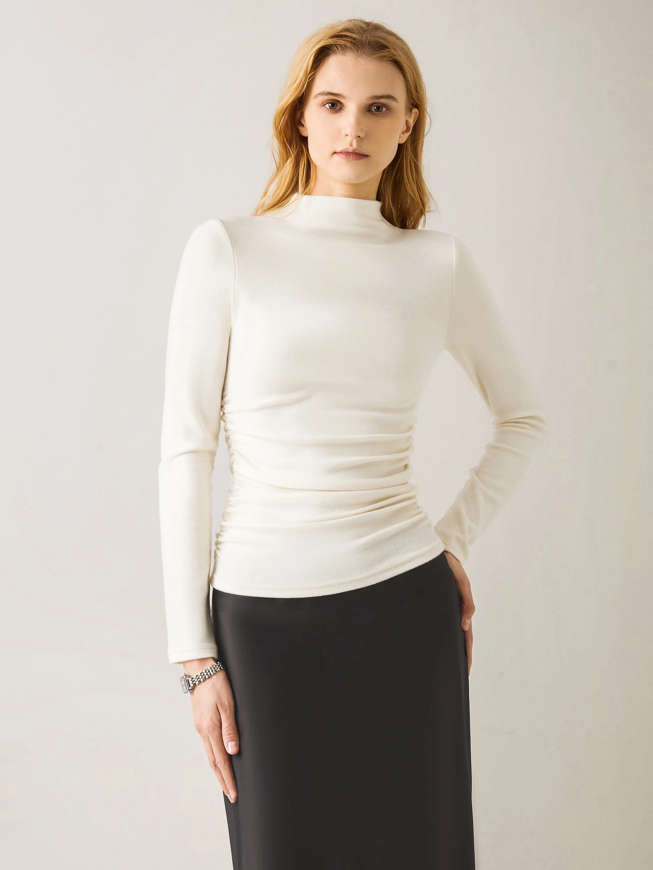 Thermal Ruched Sides Tuckable Mockneck Top - Image 3