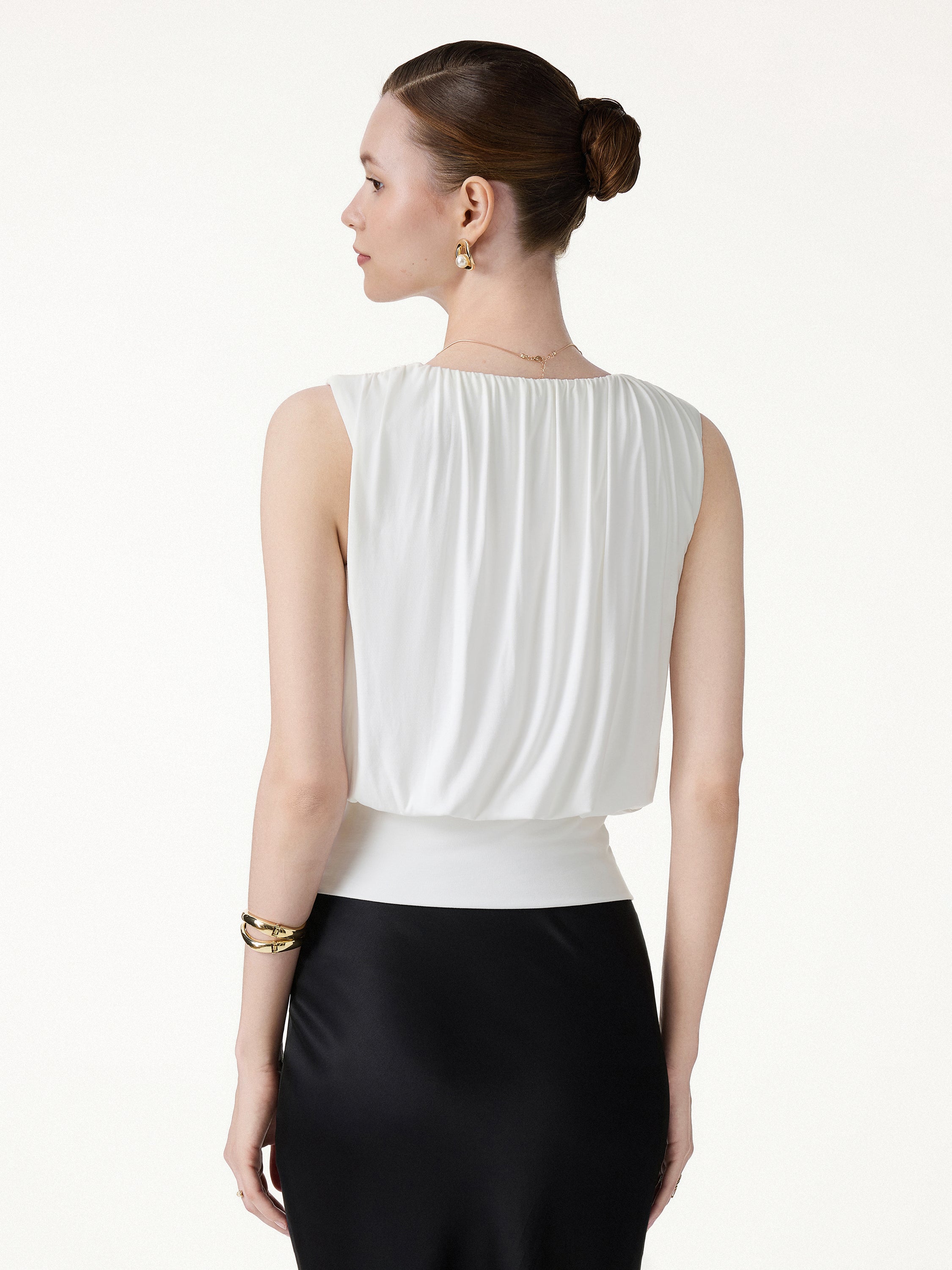 Round Neck Gathered Sleeveless Bra Top - Image 4