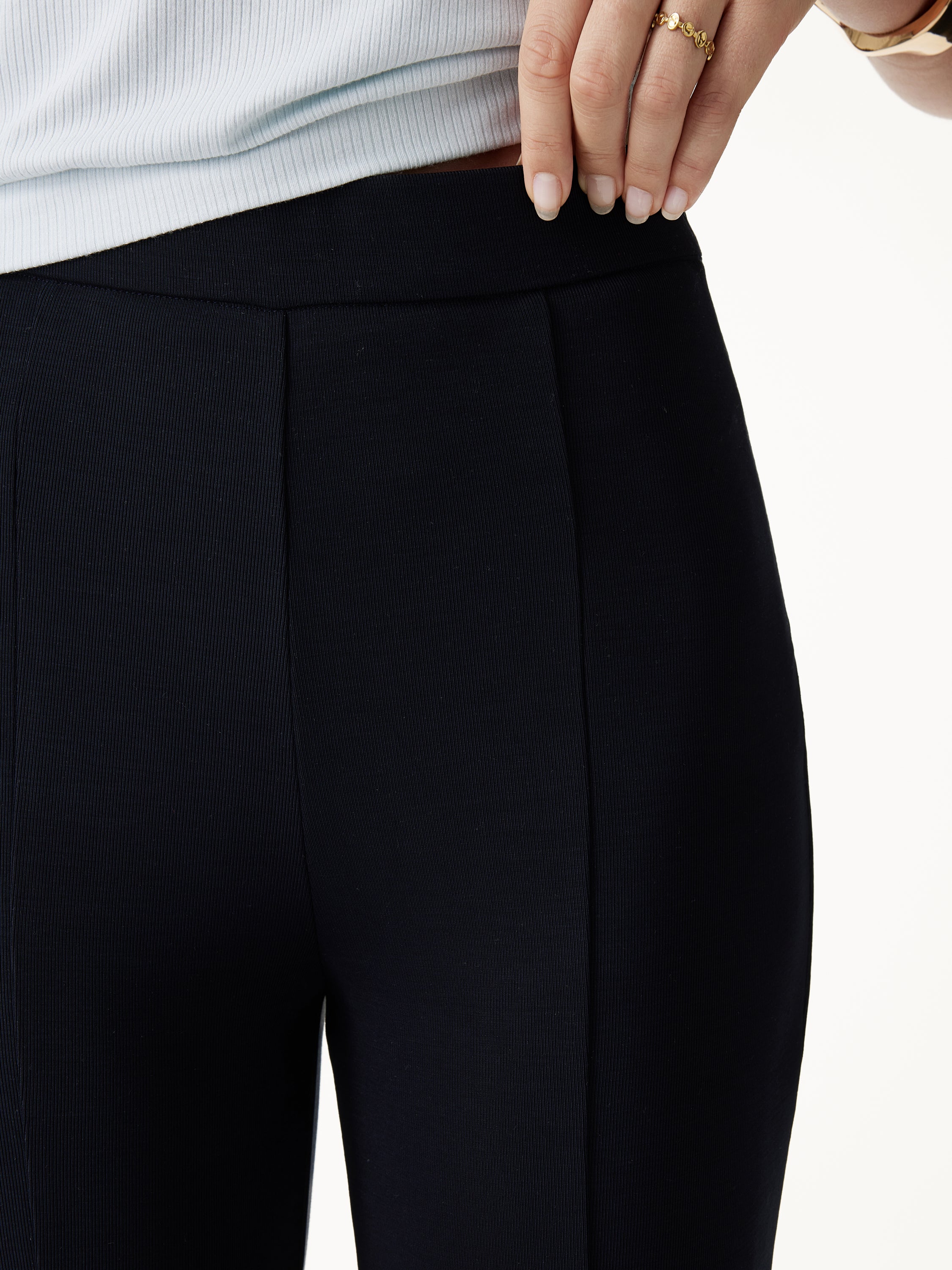 Sandwashed High Rise Cropped Flared Pants with Pockets - Image 4