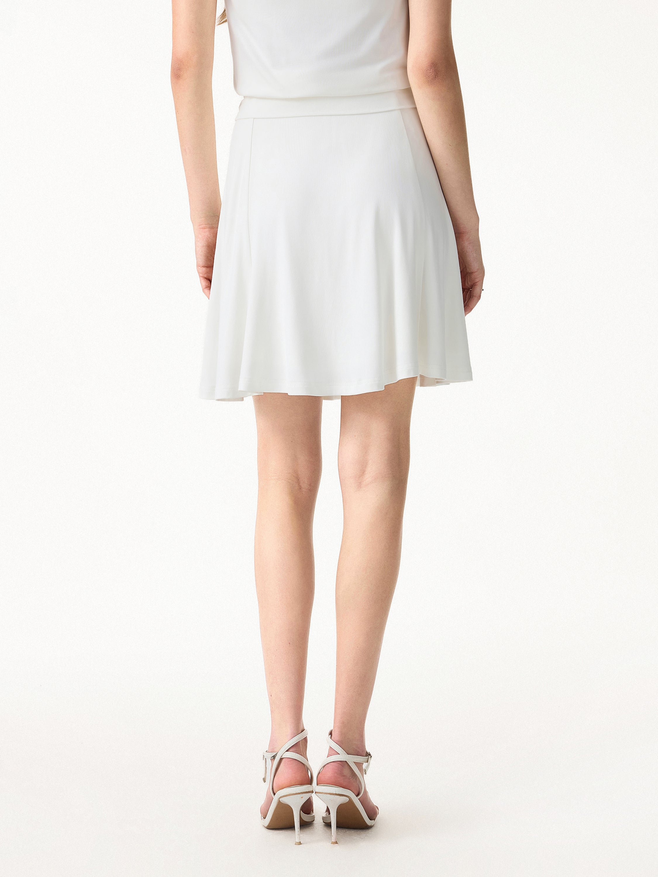 SkinKiss Essential Circle Flared Summer Mini Skirt - Image 4