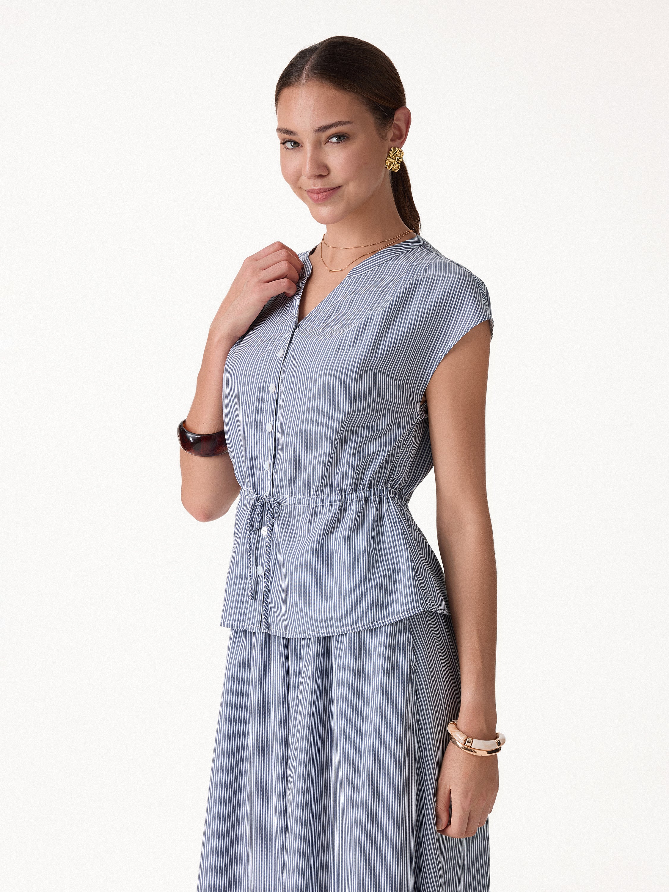 V-Neck Drawstring Waist Poplin Shirt - Image 3