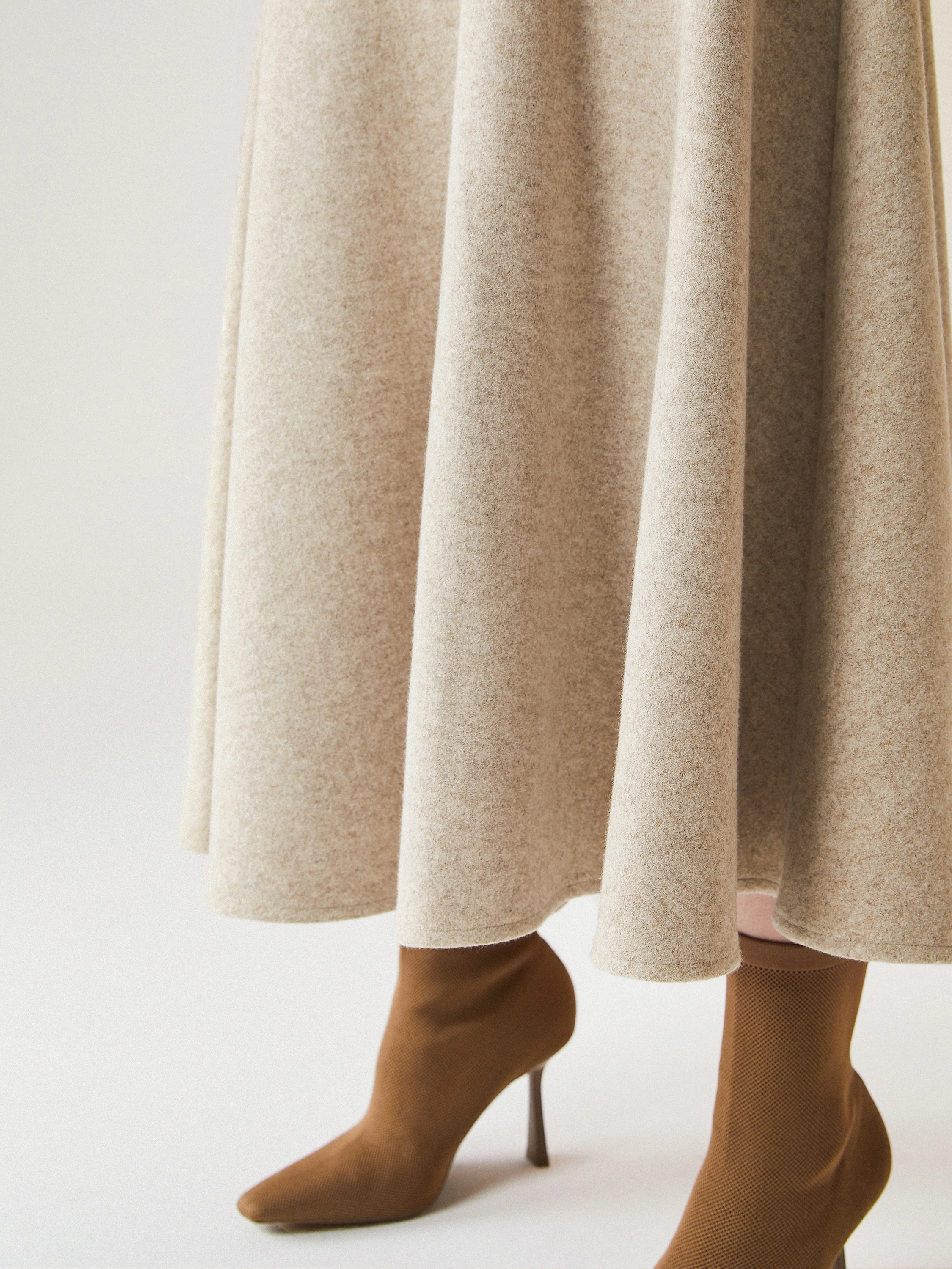 FuzzLuxe Flared Maxi Skirt - Image 5